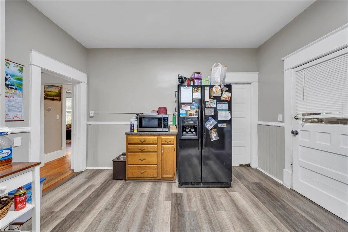 1313 Maple AVE SW - Photo 17