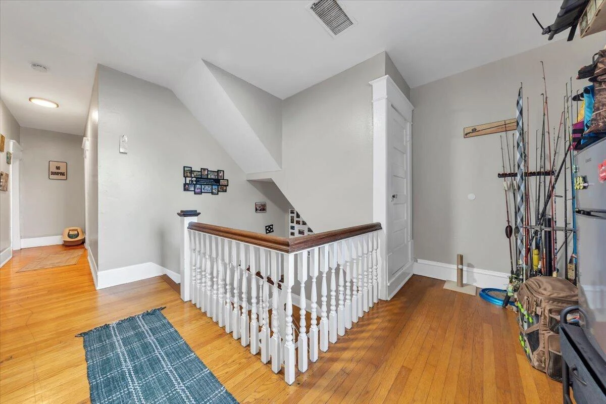 1313 Maple AVE SW - Photo 19
