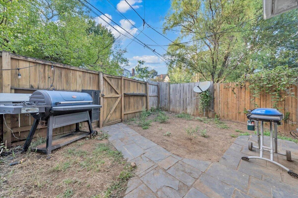 1313 Maple AVE SW - Photo 27