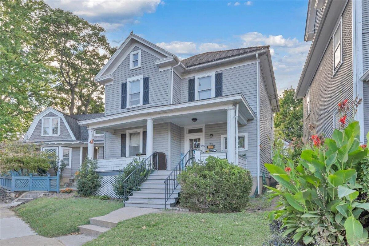 1313 Maple AVE SW - Photo 28
