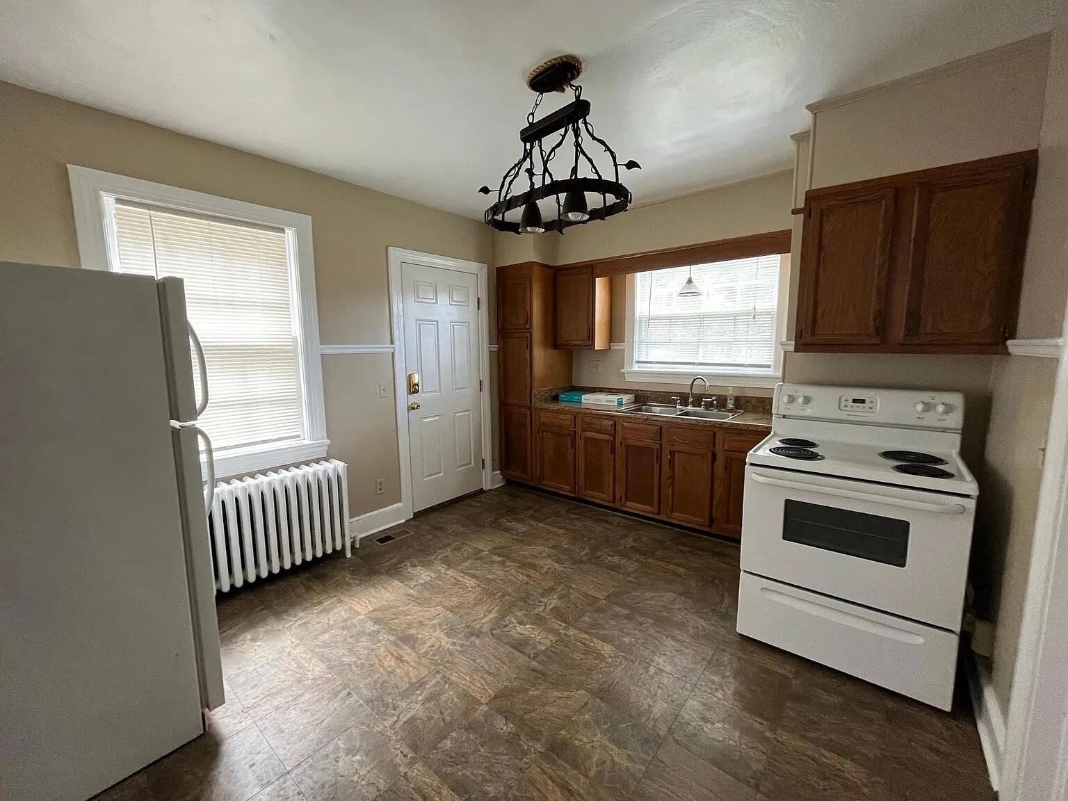 2538 Westover AVE SW - Photo 5