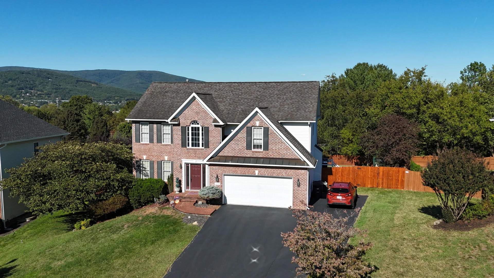 1714 High Gate LN - Photo 2