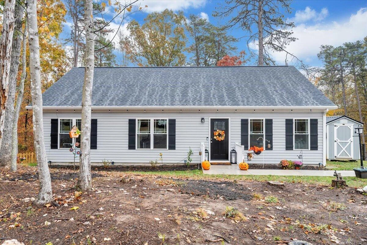 107 Pine Ridge DR - Photo 3
