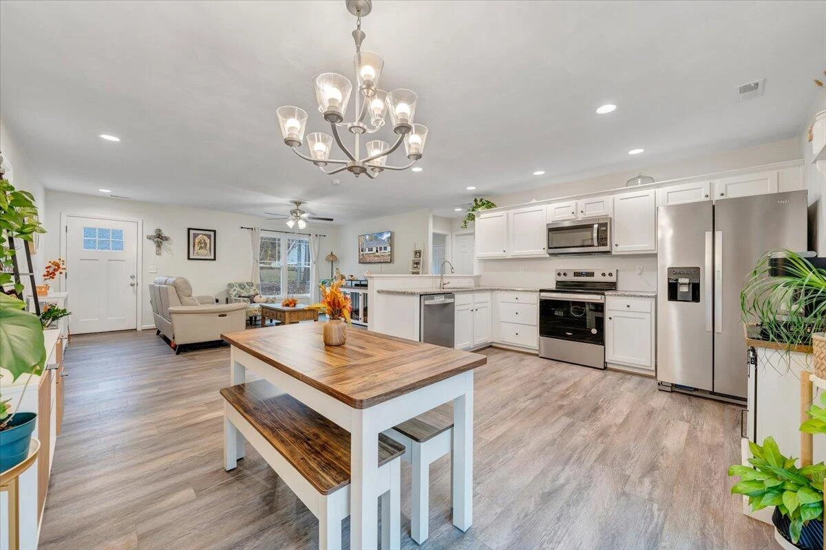 107 Pine Ridge DR - Photo 13