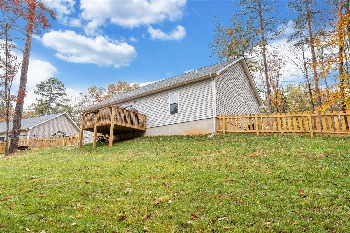 107 Pine Ridge DR - Photo 36