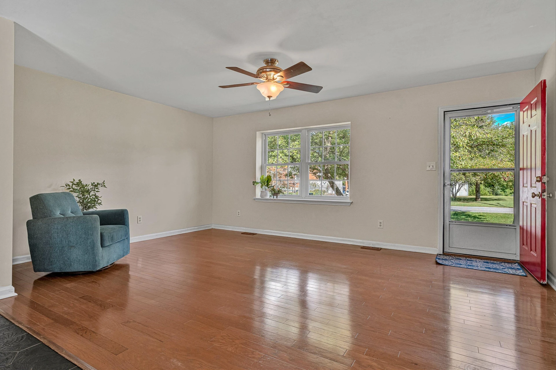4836 Oak RD NW - Photo 5