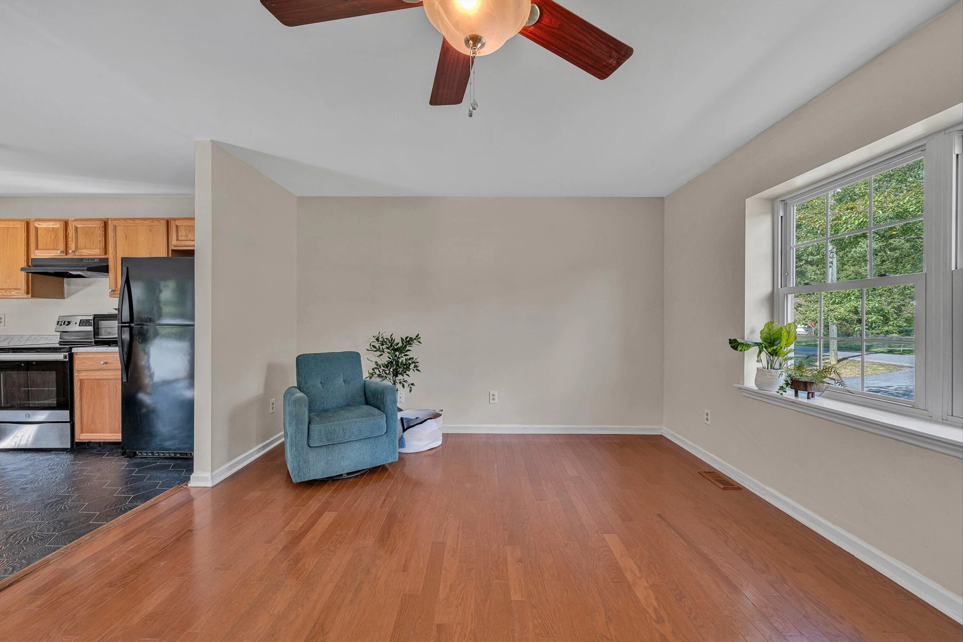 4836 Oak RD NW - Photo 6