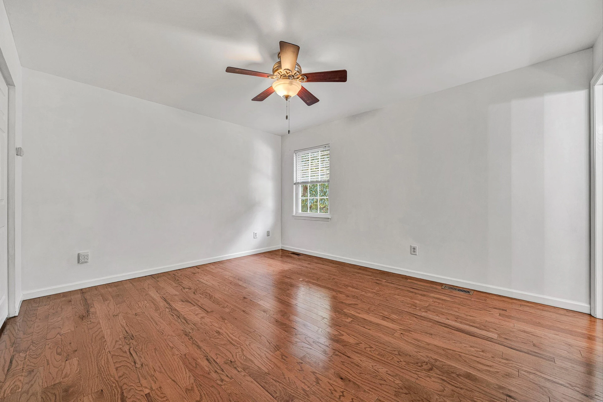4836 Oak RD NW - Photo 14
