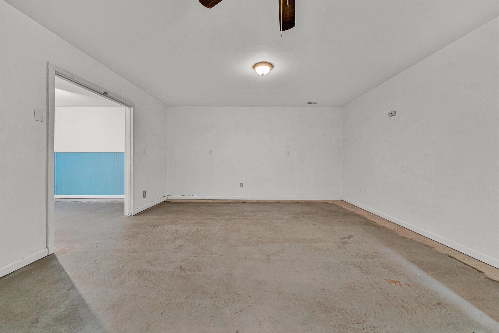 4836 Oak RD NW - Photo 27