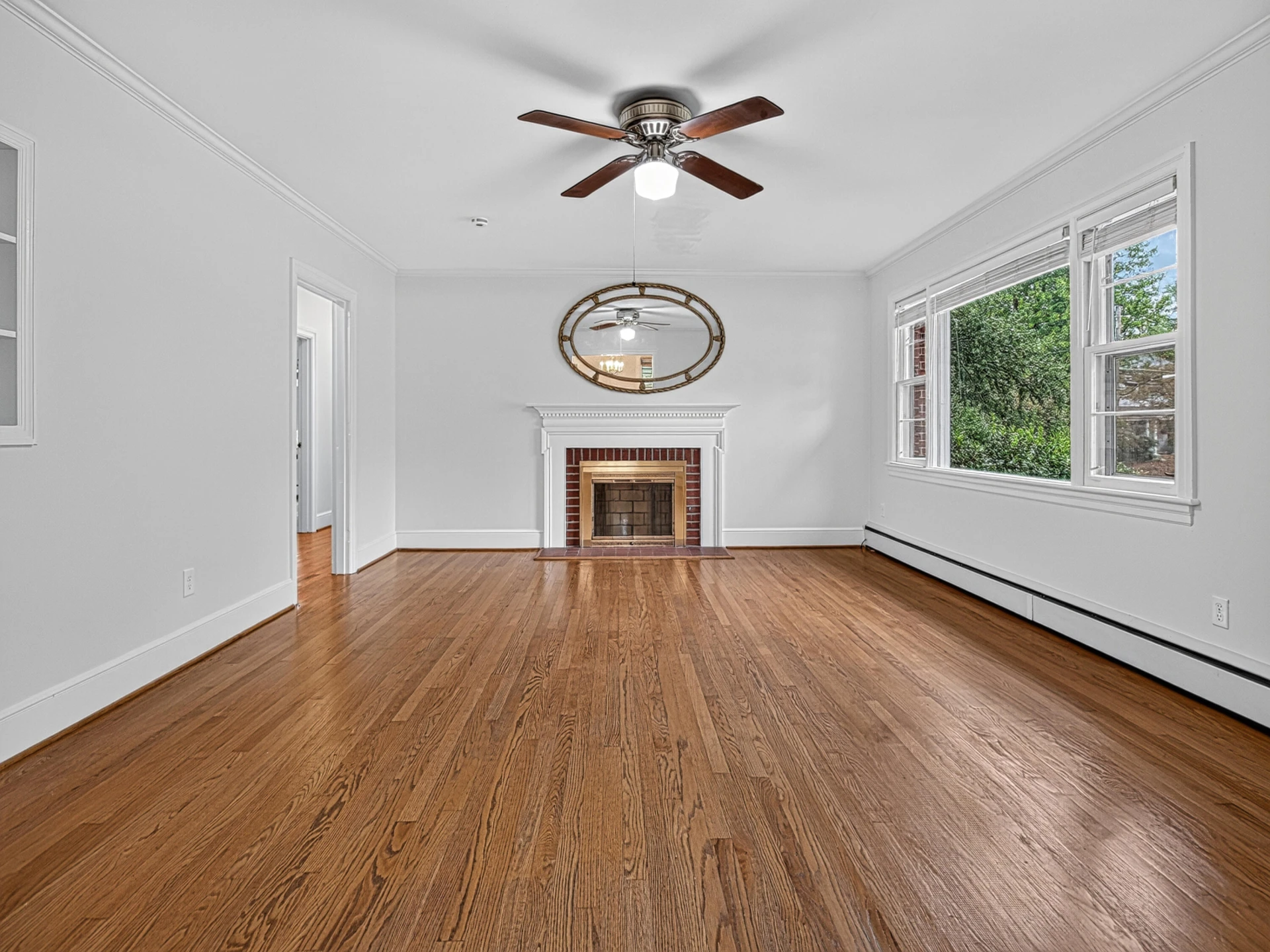 4401 Hilltop DR - Photo 4