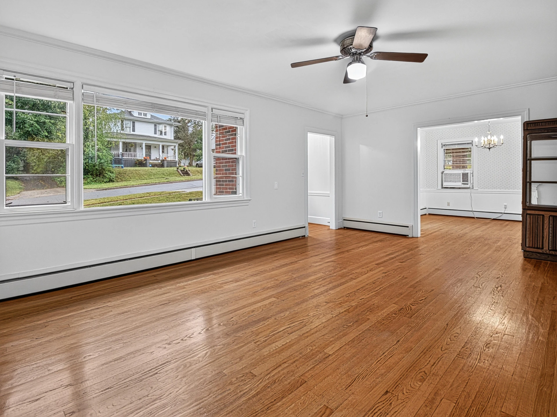 4401 Hilltop DR - Photo 7