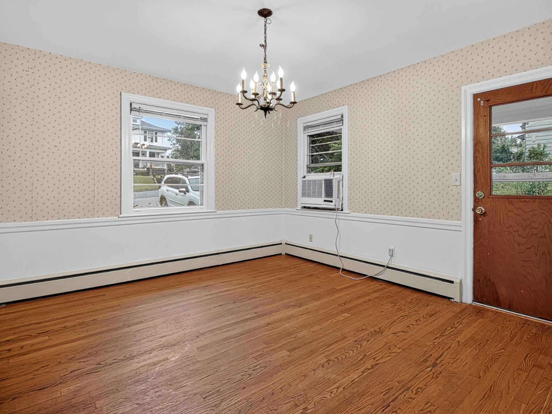4401 Hilltop DR - Photo 9