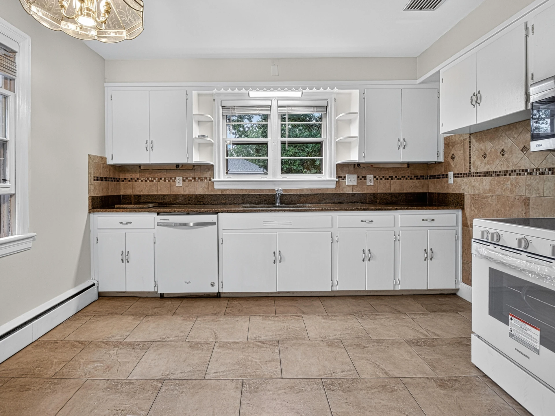 4401 Hilltop DR - Photo 11