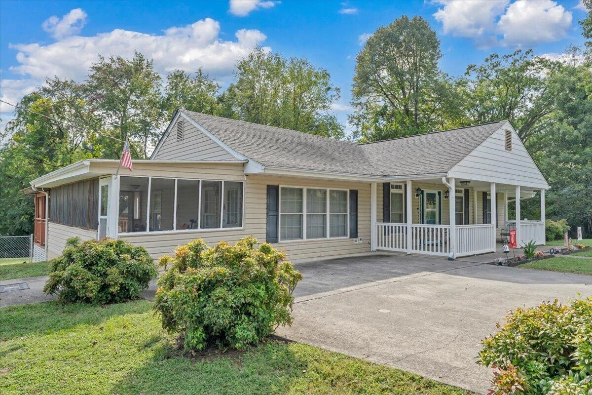 60 Upland DR - Photo 2