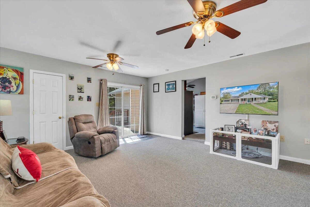 60 Upland DR - Photo 19