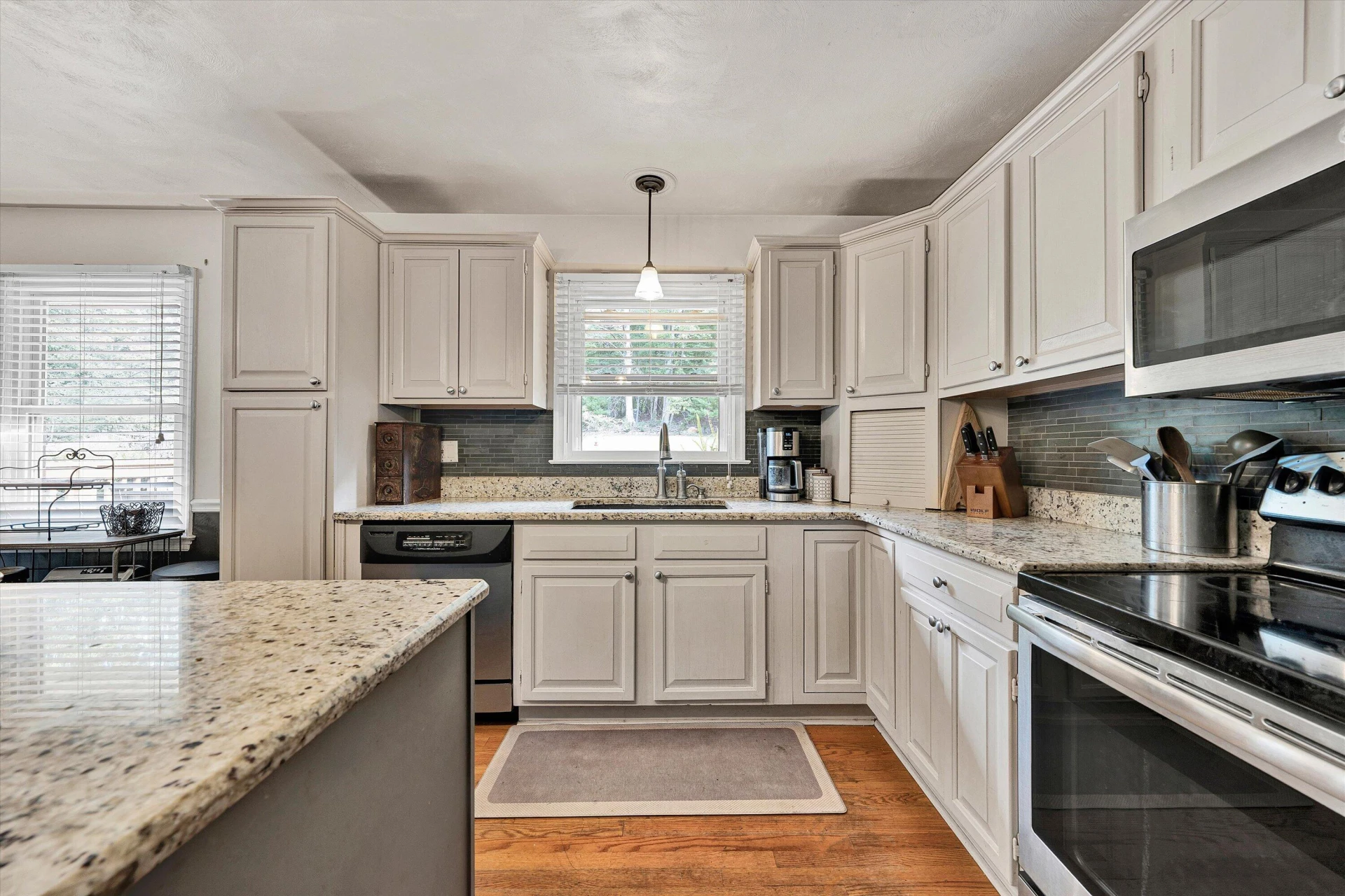 6804 Cotton Hill RD - Photo 11