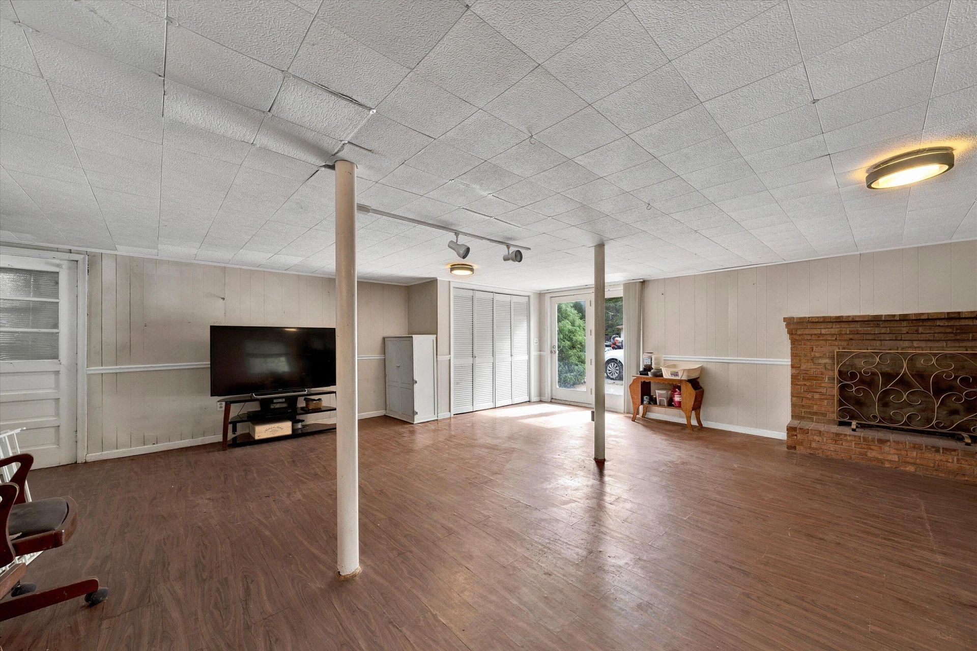6804 Cotton Hill RD - Photo 27