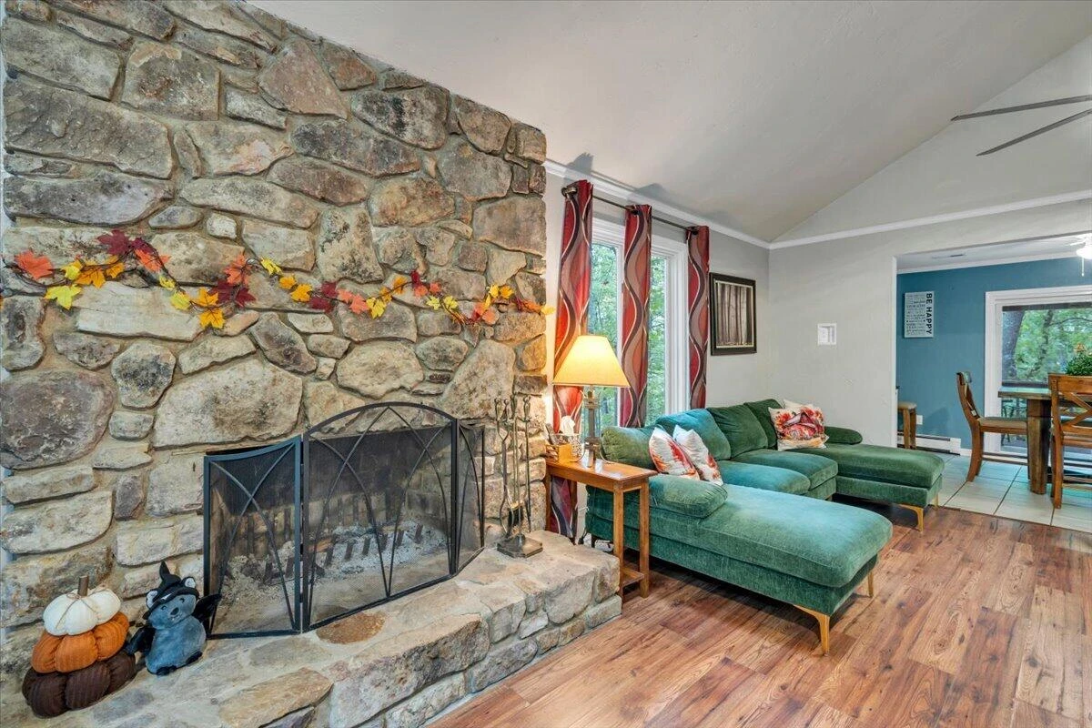 8337 Salt Pond RD - Photo 6