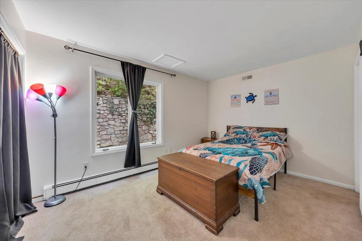 8337 Salt Pond RD - Photo 16
