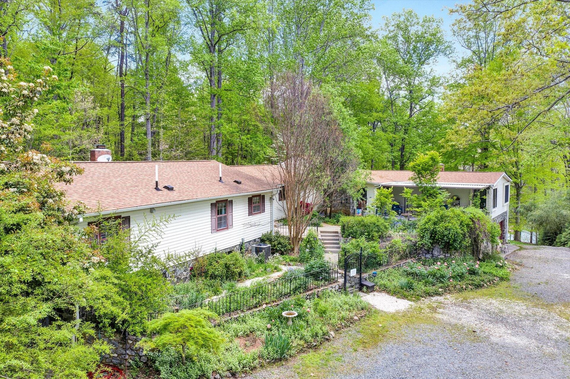 1280 Bremble DR - Photo 8