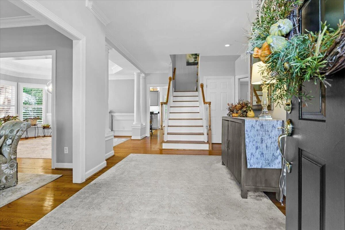 5713 Salisbury DR - Photo 6