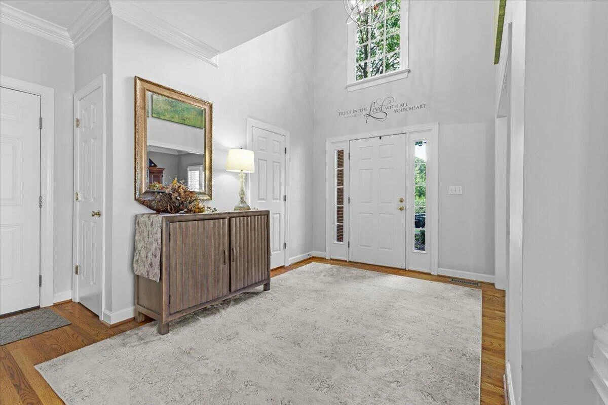5713 Salisbury DR - Photo 8