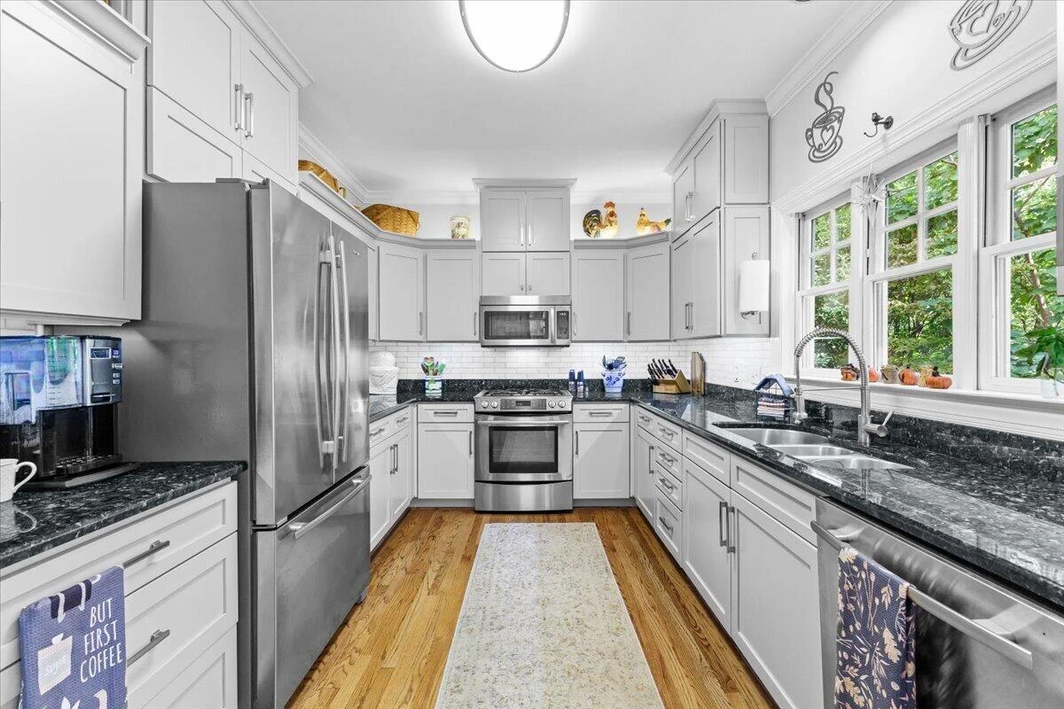 5713 Salisbury DR - Photo 14