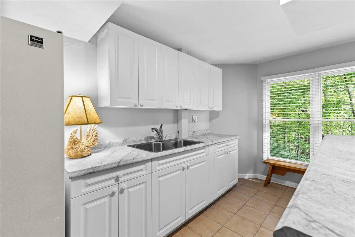 5713 Salisbury DR - Photo 49