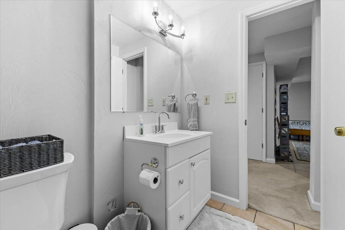5713 Salisbury DR - Photo 53