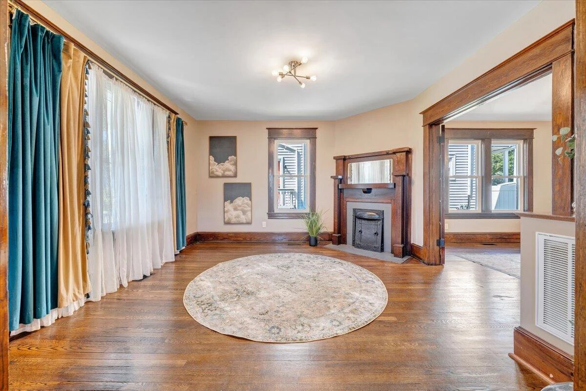 1307 Chapman AVE SW - Photo 10