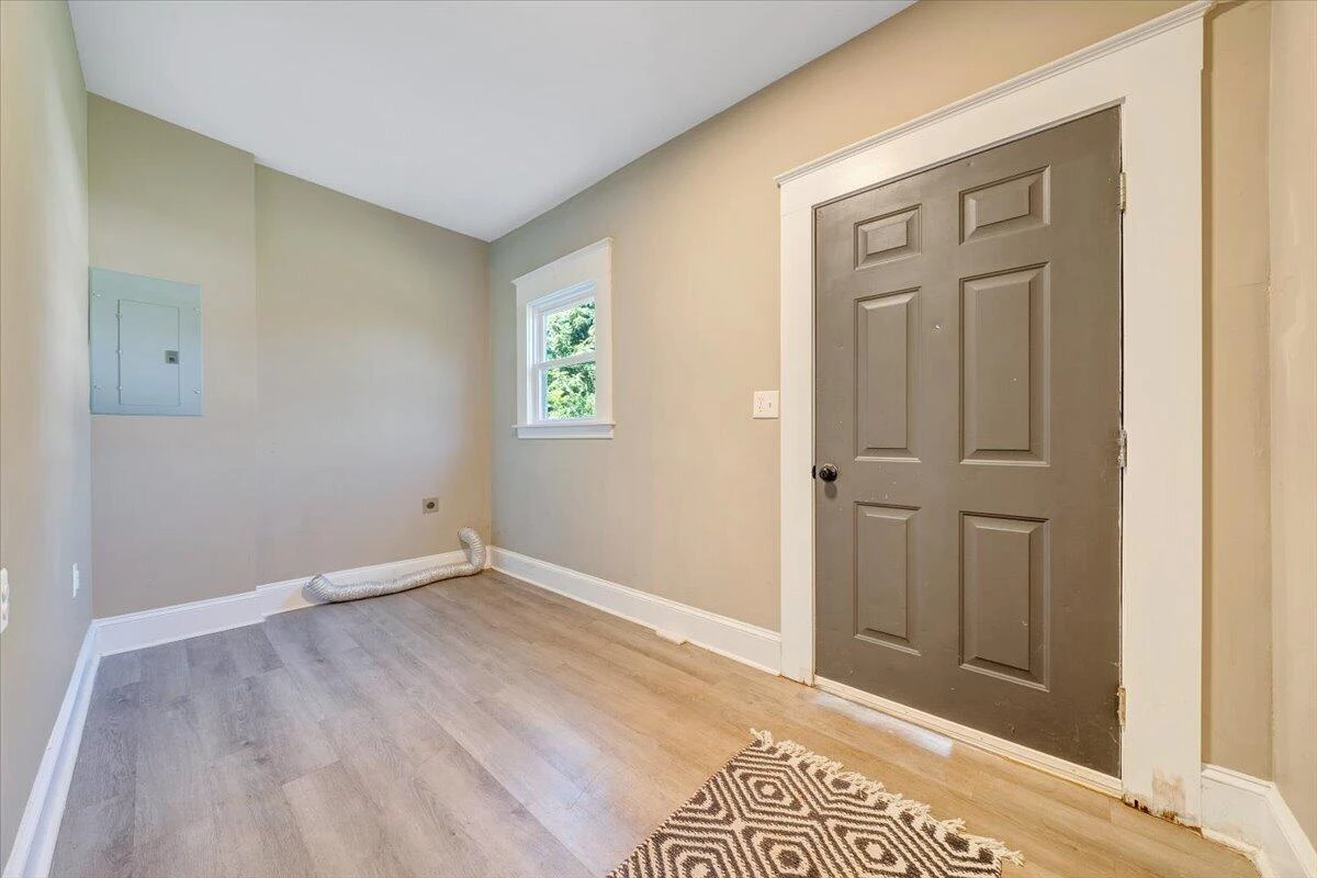 1307 Chapman AVE SW - Photo 28
