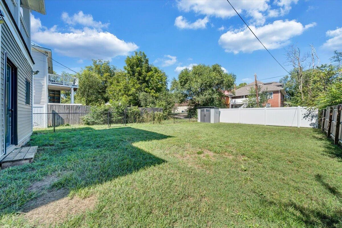 1307 Chapman AVE SW - Photo 43