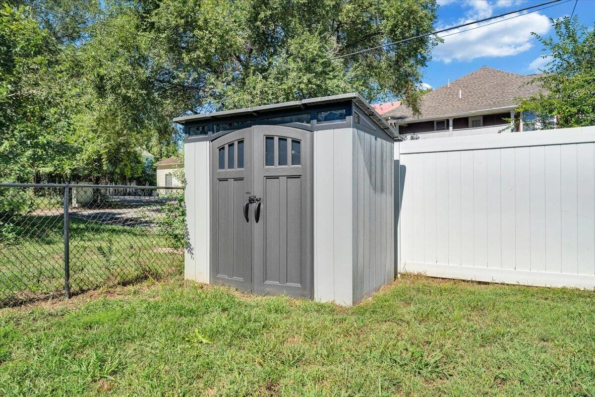 1307 Chapman AVE SW - Photo 47