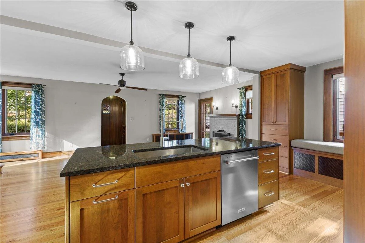 2412 Alberta AVE SW - Photo 12