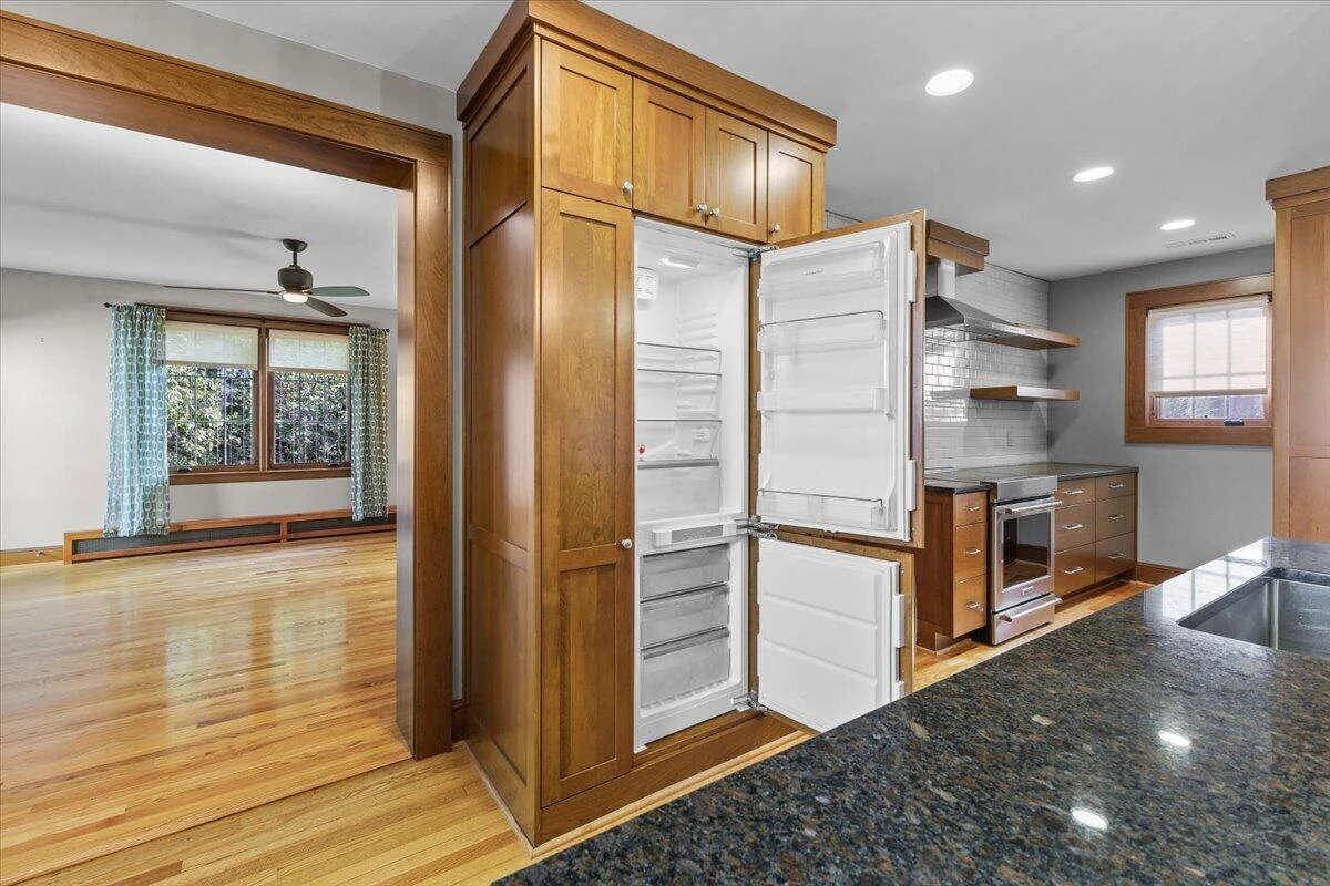 2412 Alberta AVE SW - Photo 15