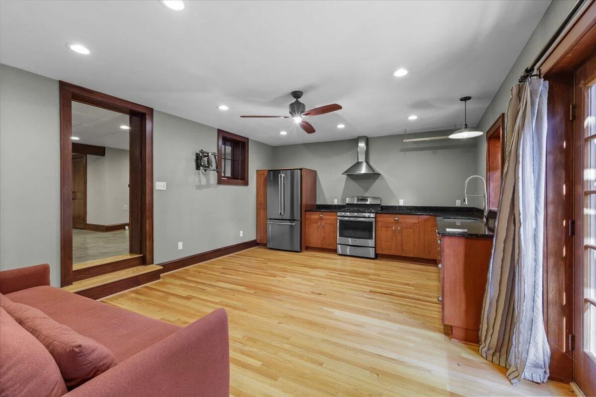 2412 Alberta AVE SW - Photo 27
