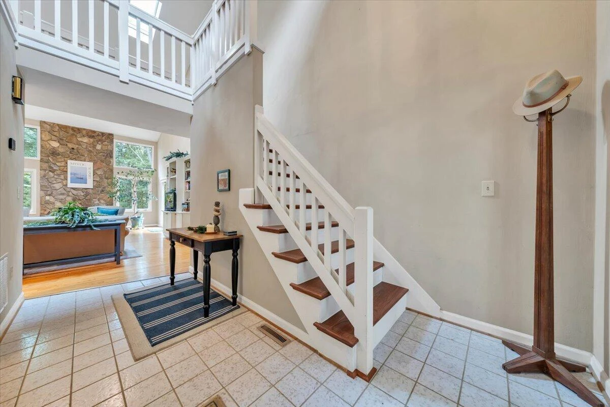 6709 Raintree RD - Photo 4