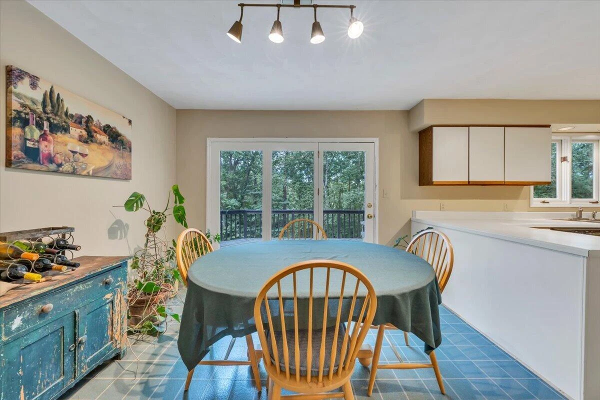 6709 Raintree RD - Photo 19