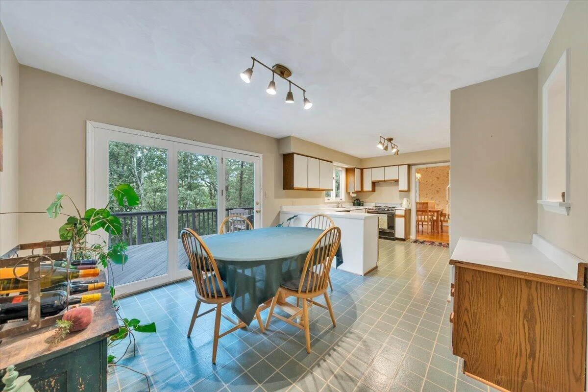 6709 Raintree RD - Photo 20