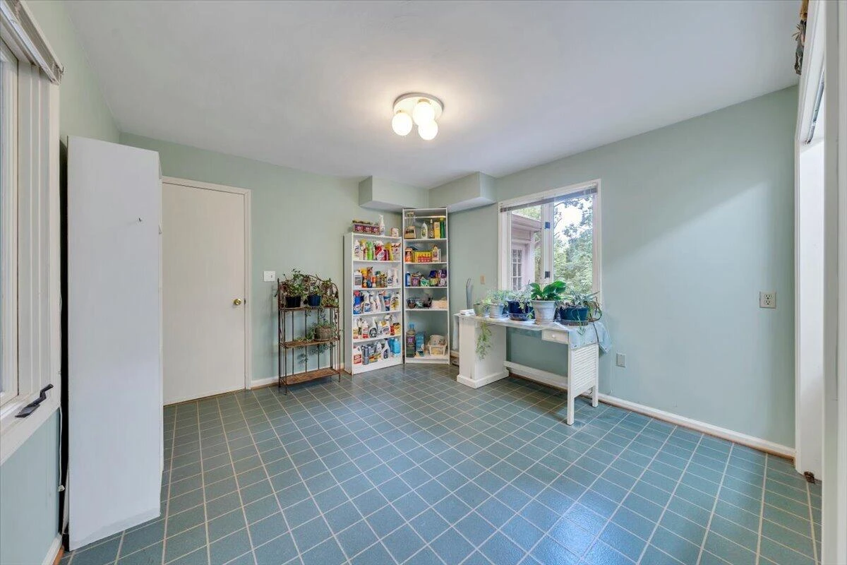 6709 Raintree RD - Photo 21