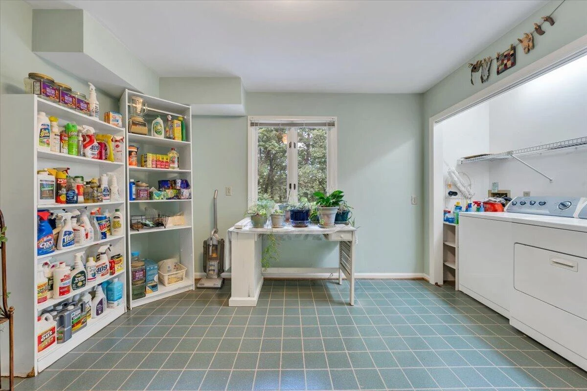 6709 Raintree RD - Photo 22