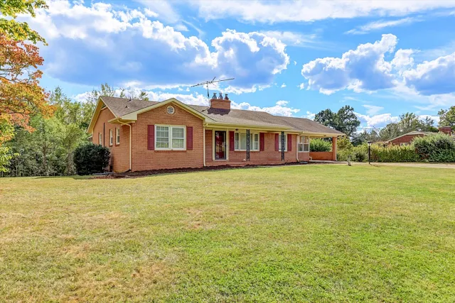 5394 SNOW CREEK RD, Martinsville, VA, 24112