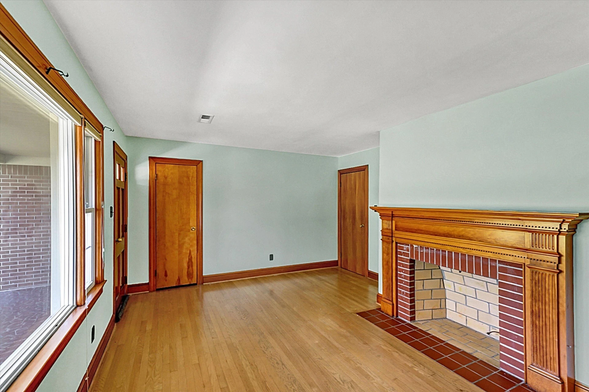 5394 SNOW CREEK RD - Photo 6