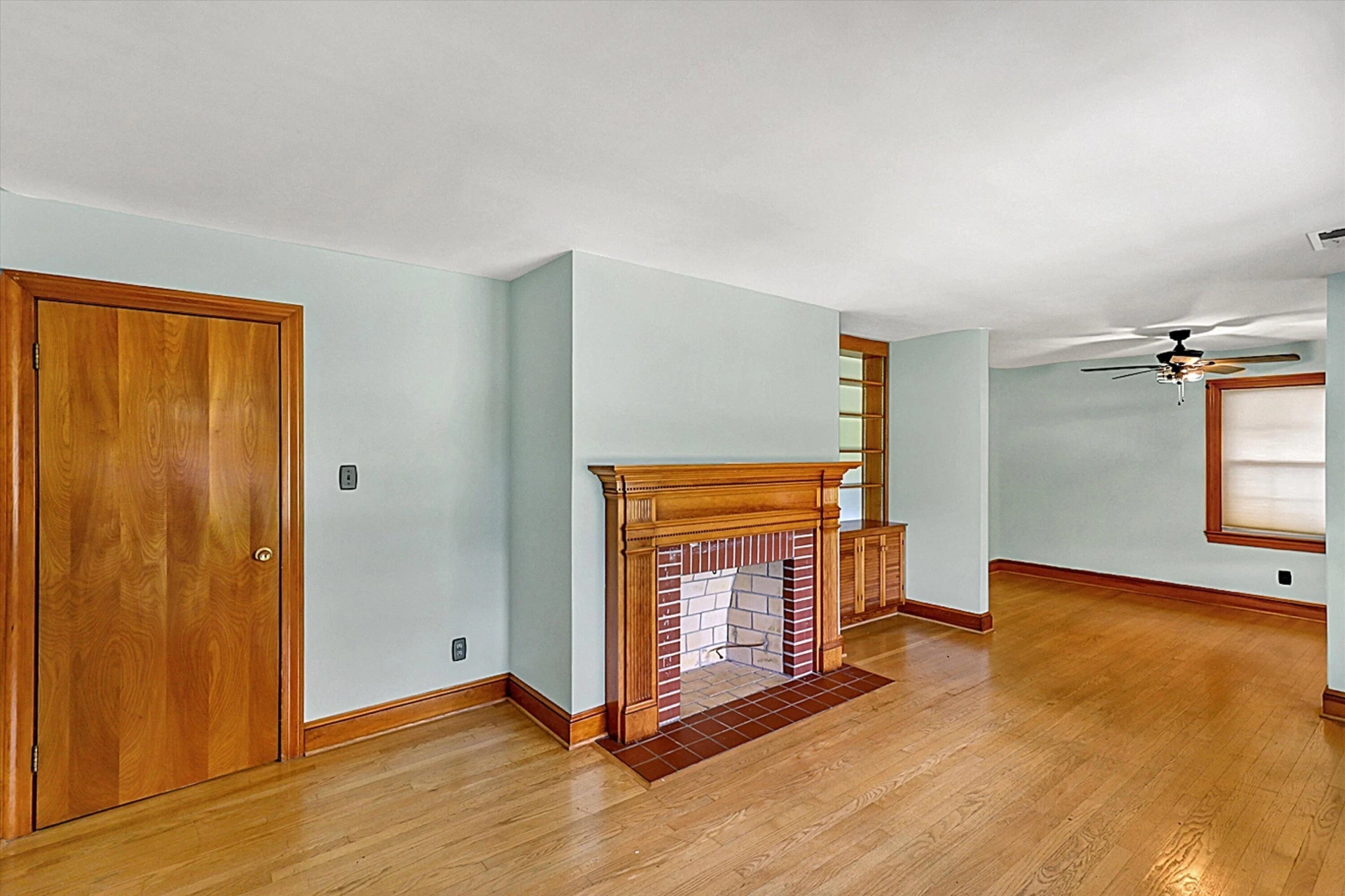 5394 SNOW CREEK RD - Photo 7