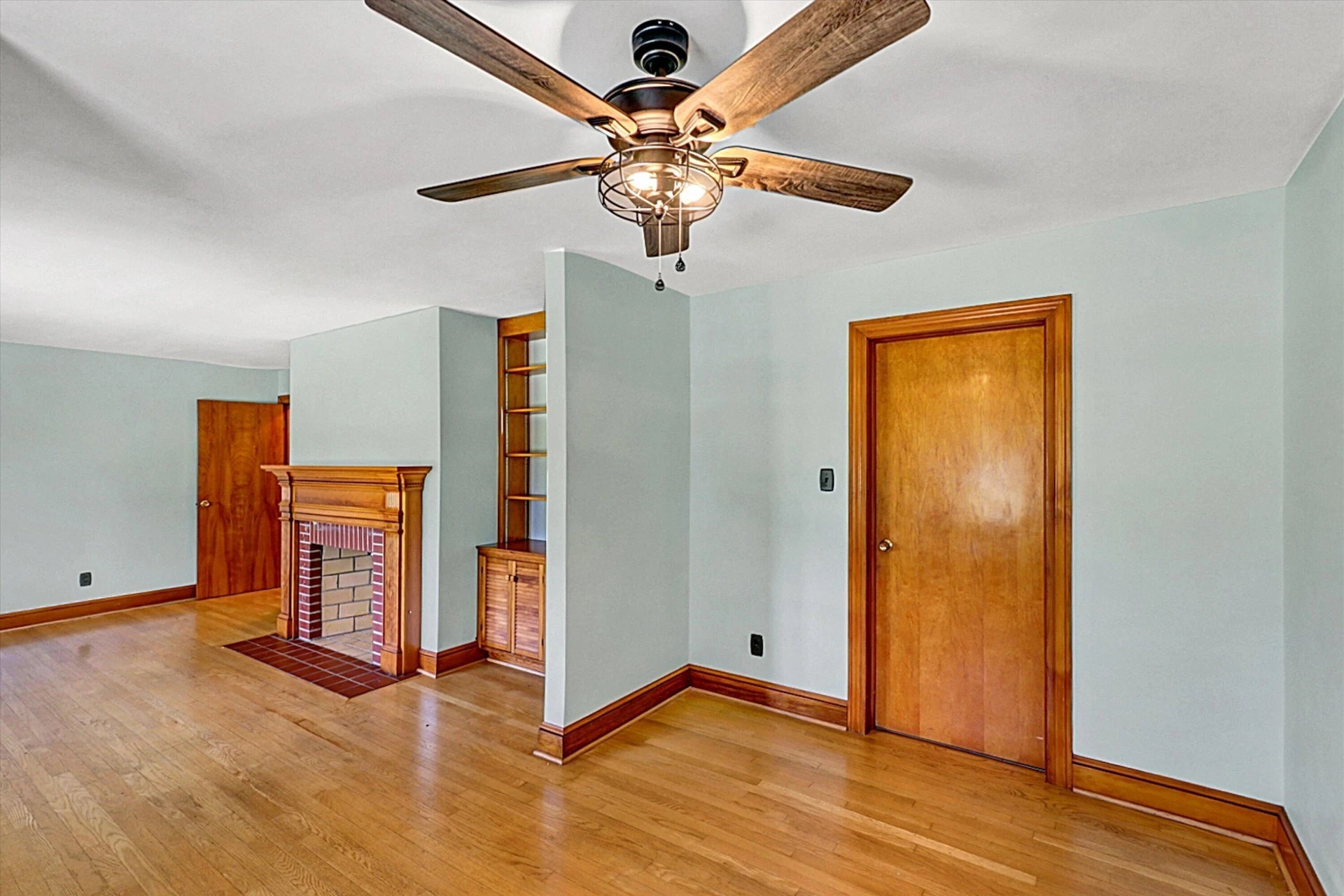 5394 SNOW CREEK RD - Photo 10
