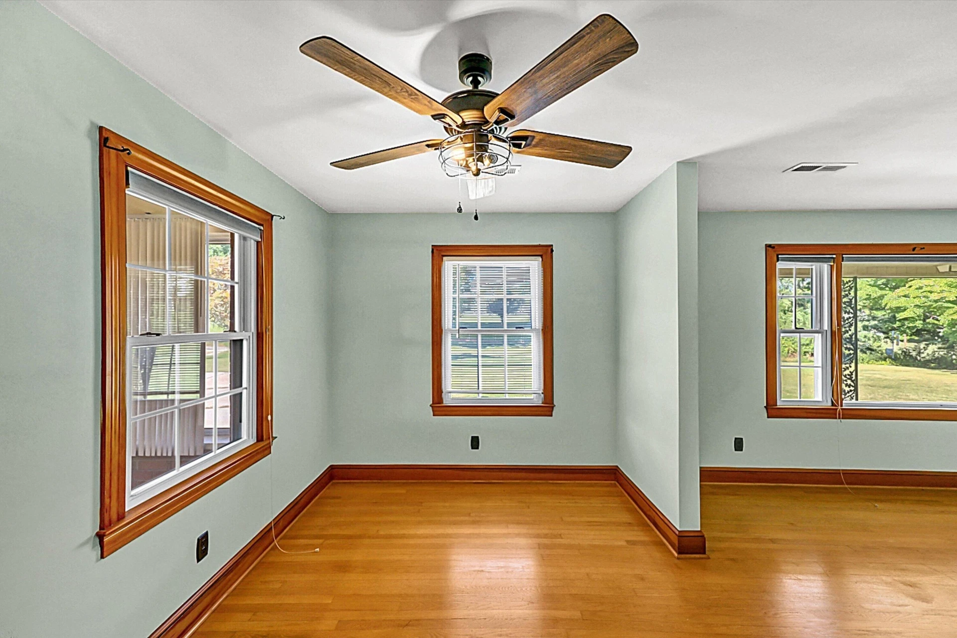 5394 SNOW CREEK RD - Photo 11