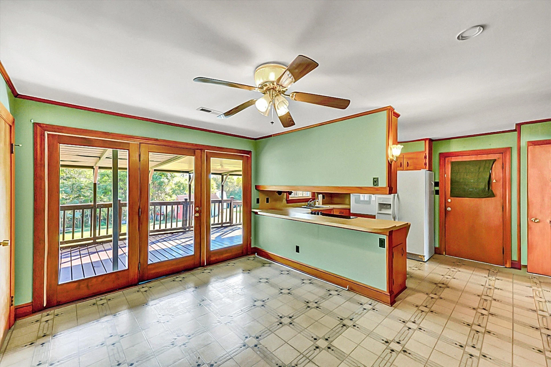 5394 SNOW CREEK RD - Photo 12