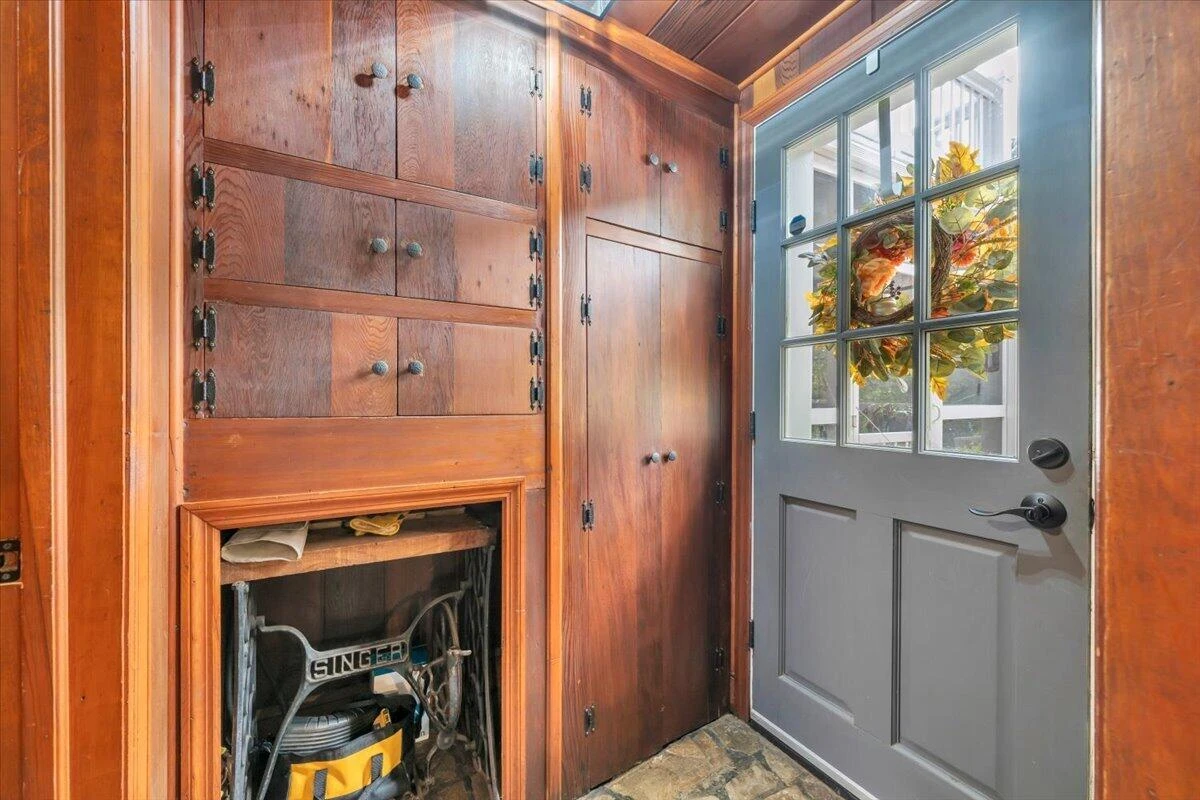 7965 Franklin RD - Photo 6