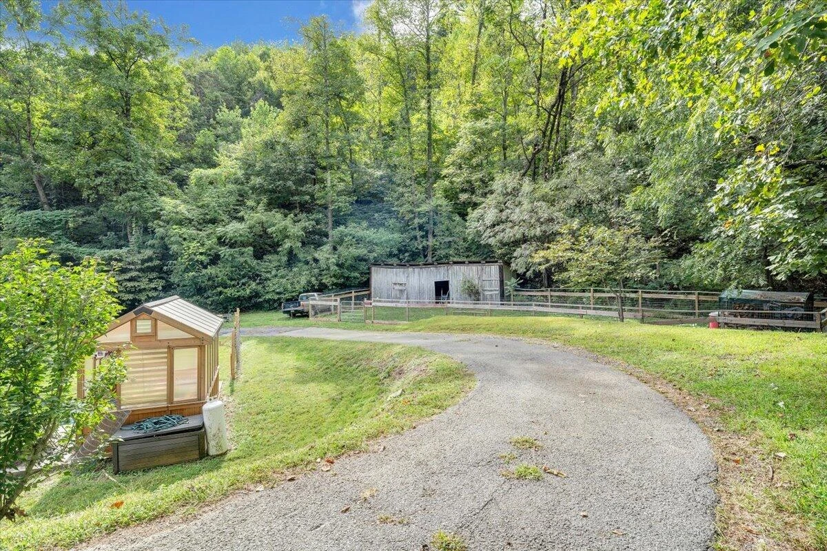 7965 Franklin RD - Photo 90