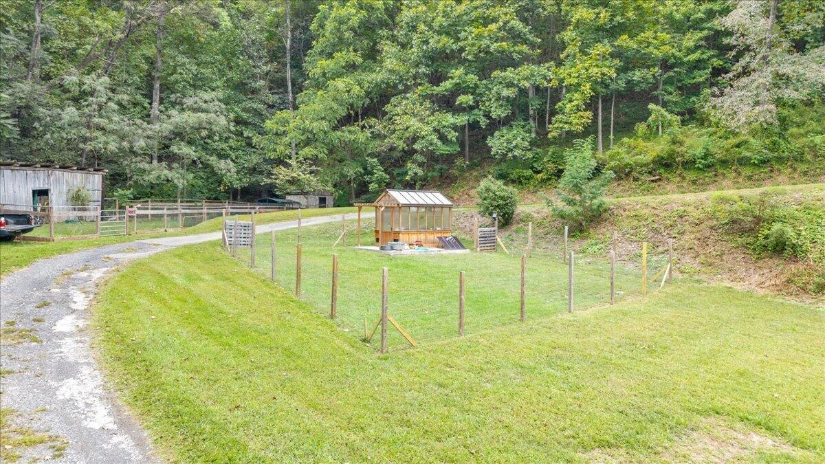 7965 Franklin RD - Photo 94
